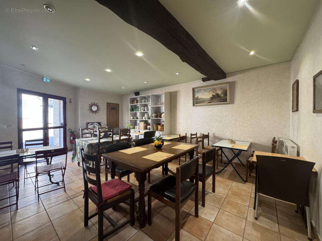 Commerce à VERMENTON