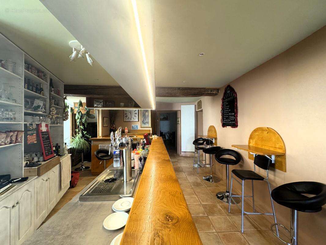 Commerce à VERMENTON