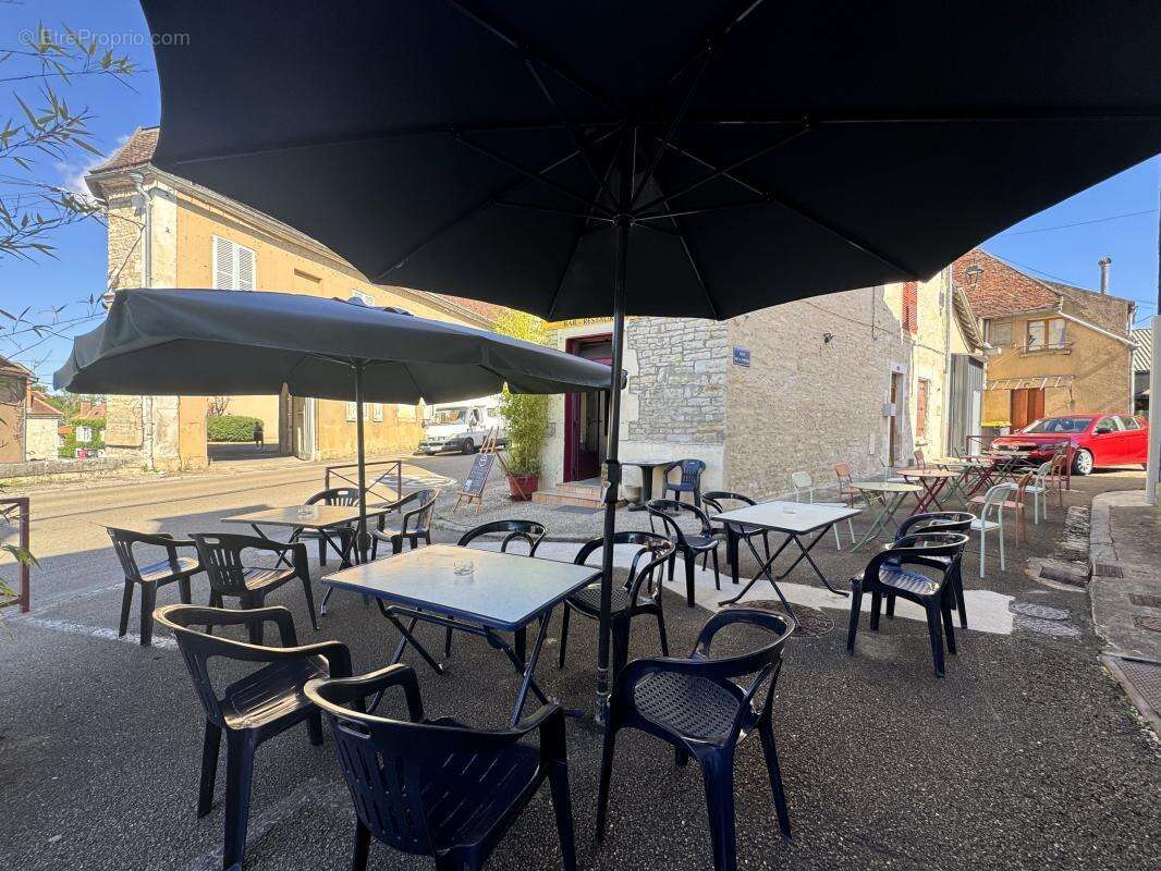 Commerce à VERMENTON