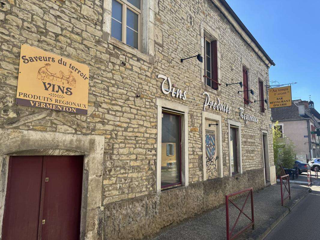 Commerce à VERMENTON
