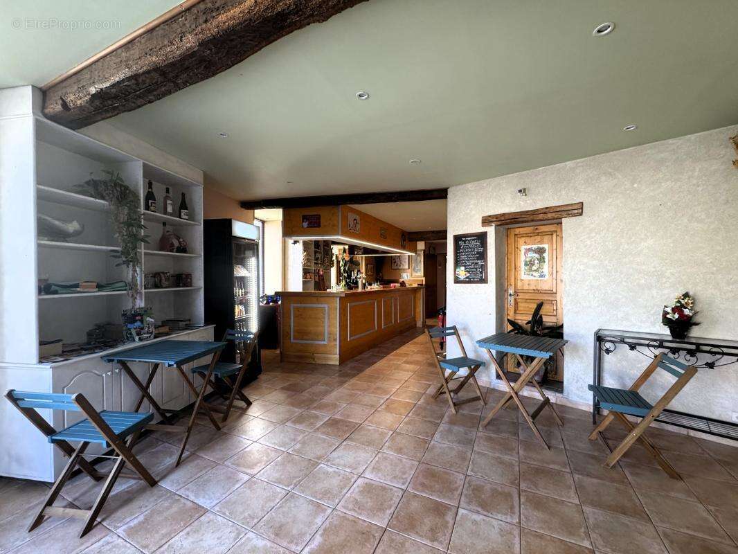 Commerce à VERMENTON