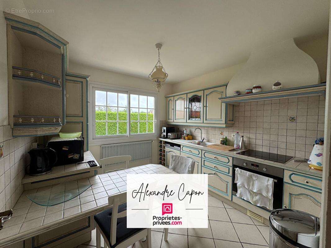 Maison à SAINT-OUEN-DE-THOUBERVILLE