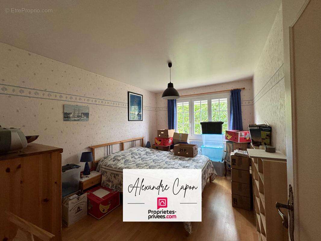 Maison à SAINT-OUEN-DE-THOUBERVILLE