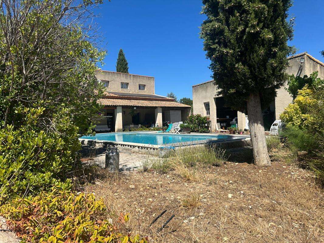 Maison à LA TOUR-D&#039;AIGUES