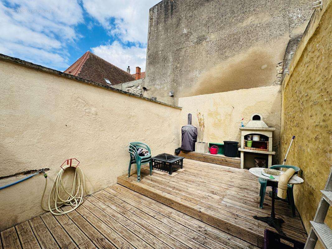 Maison à LA CHARITE-SUR-LOIRE