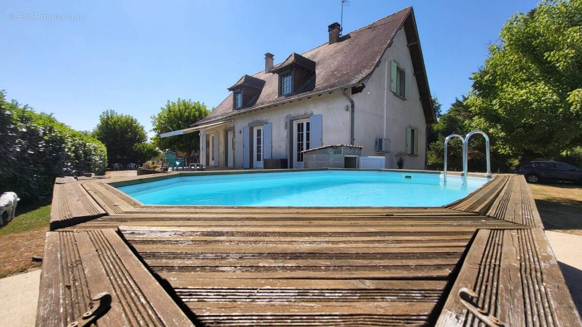 Maison à SAINT-LAURENT-DES-HOMMES