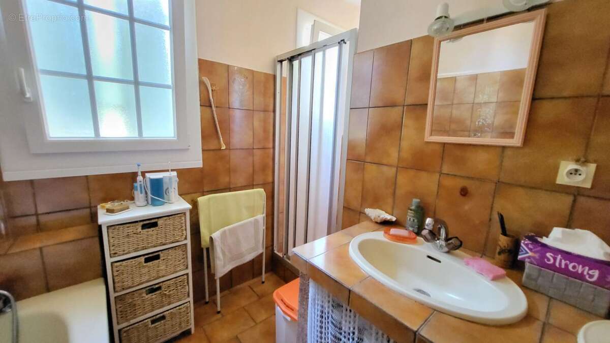 Maison à SAINT-LAURENT-DES-HOMMES