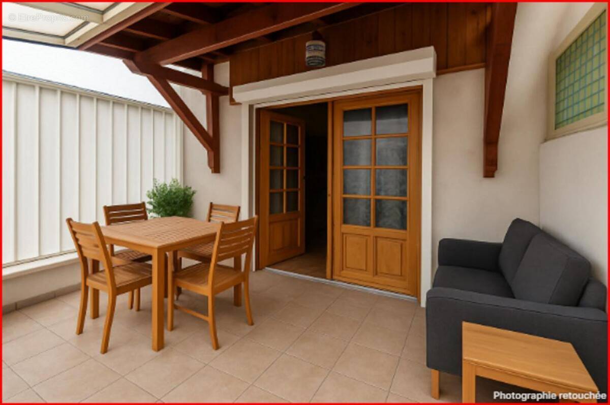 Maison à MARIGNA-SUR-VALOUSE