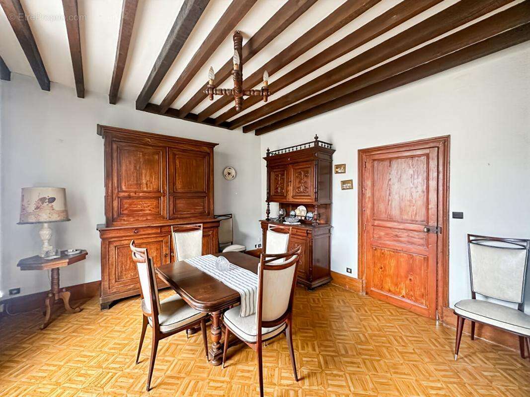 Maison à CHARLEVILLE-MEZIERES