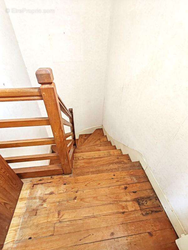 Maison à BOURCEFRANC-LE-CHAPUS