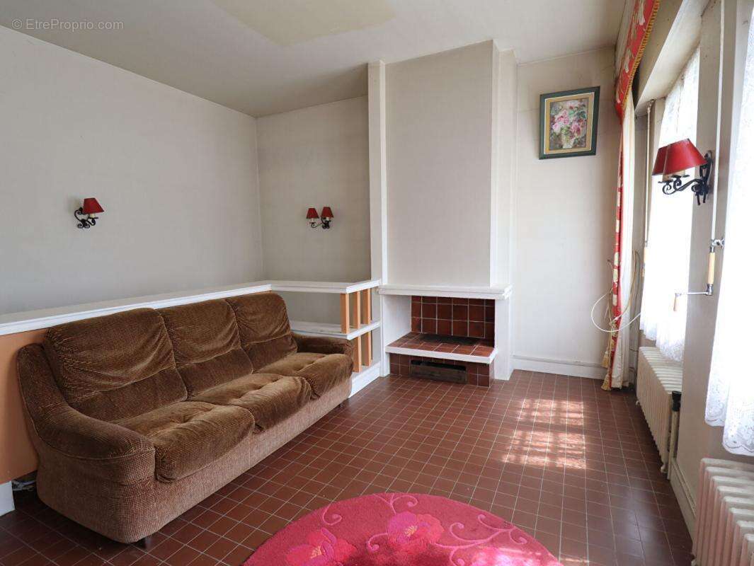 Maison à VOLLORE-MONTAGNE