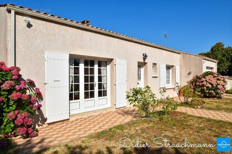 Maison à SAINT-VIVIEN