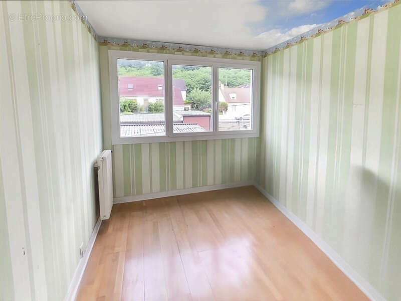 Appartement à SAINT-CYR-L'ECOLE