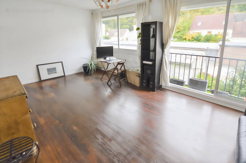 Appartement à SAINT-CYR-L'ECOLE