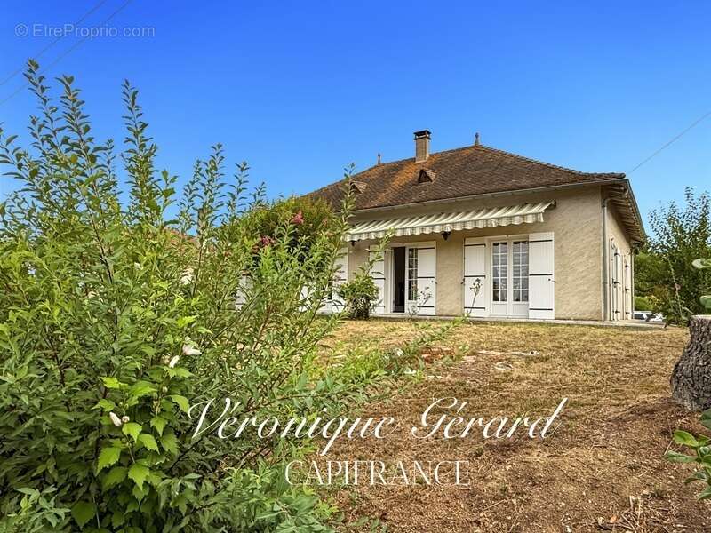 Maison à VILLEFRANCHE-DE-LONCHAT