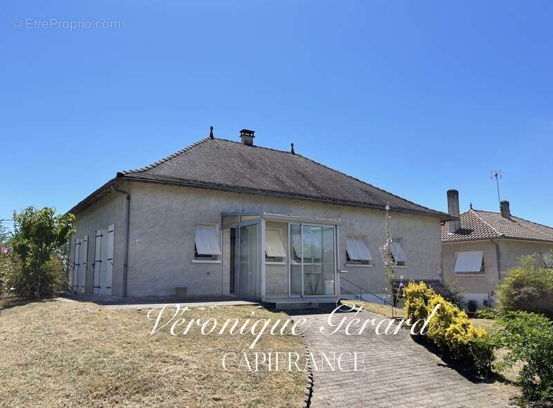 Maison à VILLEFRANCHE-DE-LONCHAT