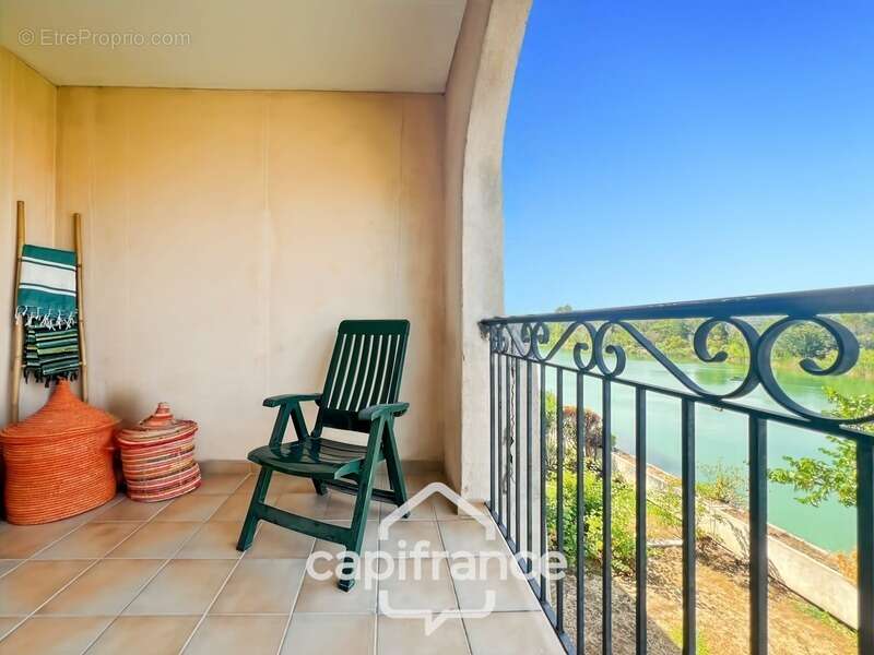 Appartement à MALLEMORT