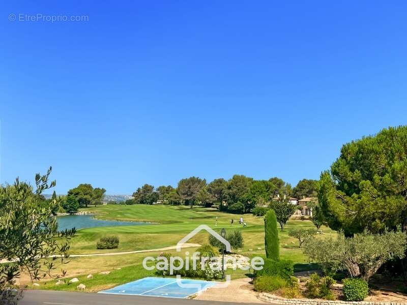 Appartement à MALLEMORT