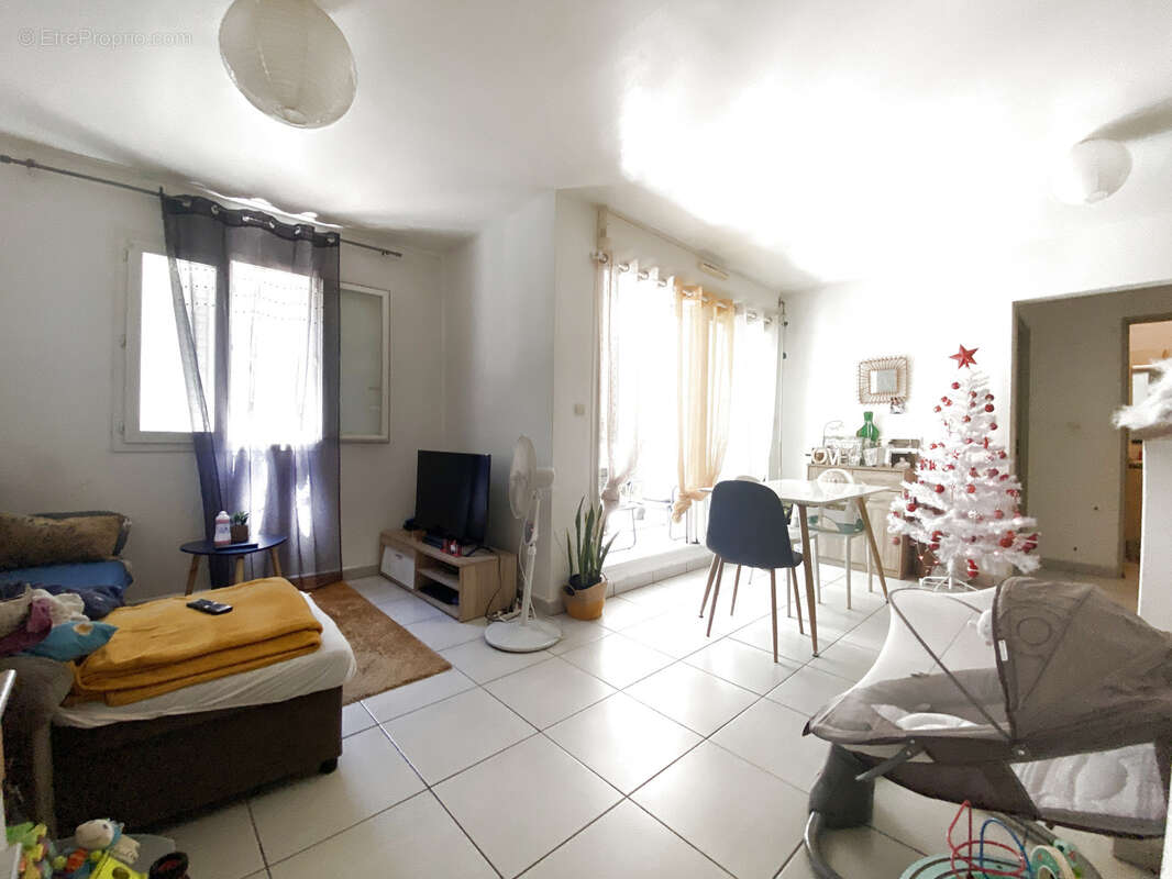 Appartement à SAINTE-MARIE