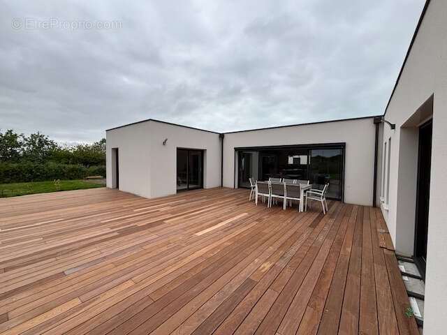 Maison à TALMONT-SAINT-HILAIRE