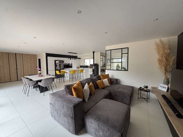 Maison à TALMONT-SAINT-HILAIRE