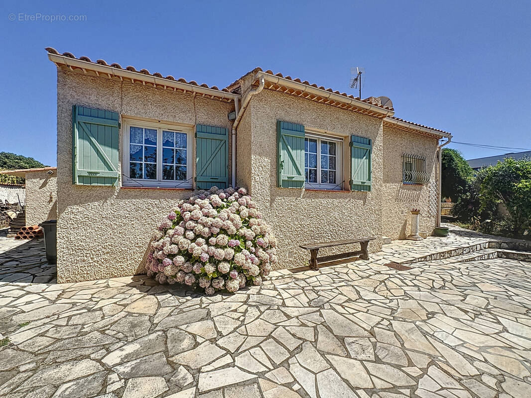 Maison à SIX-FOURS-LES-PLAGES