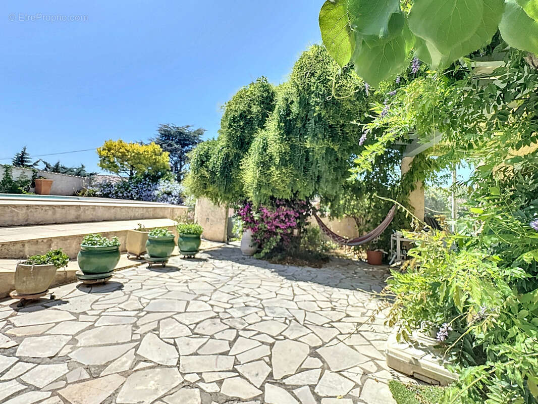 Maison à SIX-FOURS-LES-PLAGES