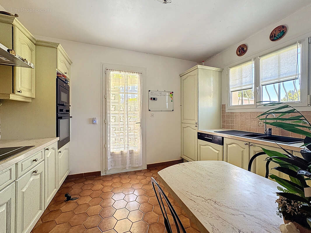 Maison à SIX-FOURS-LES-PLAGES