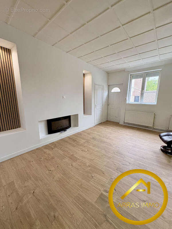 Maison à SALLAUMINES