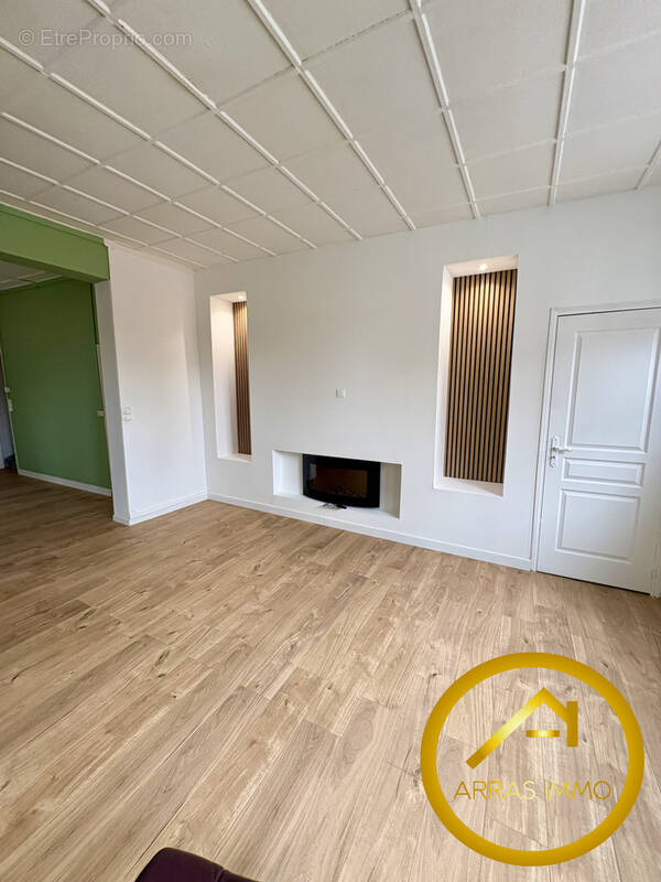 Maison à SALLAUMINES