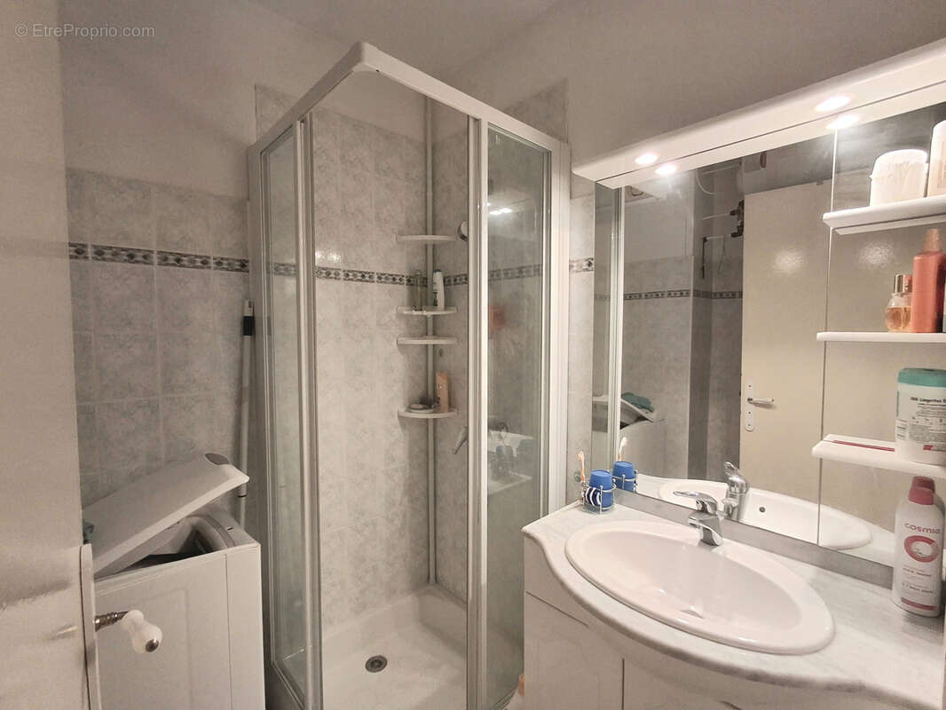 Appartement à SAINT-CYR-SUR-MER