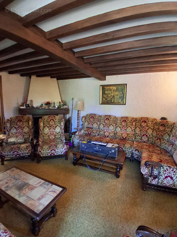 Maison à SAINT-NIZIER-SOUS-CHARLIEU