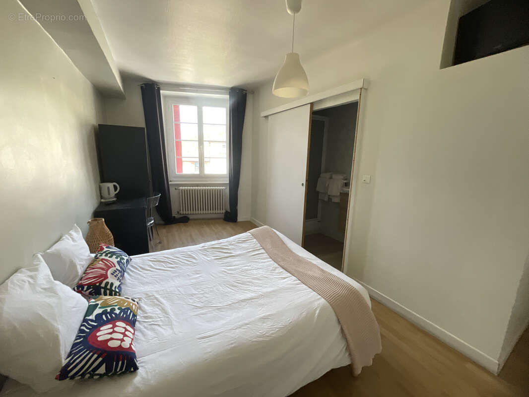 Commerce à SAINT-ROME-DE-TARN