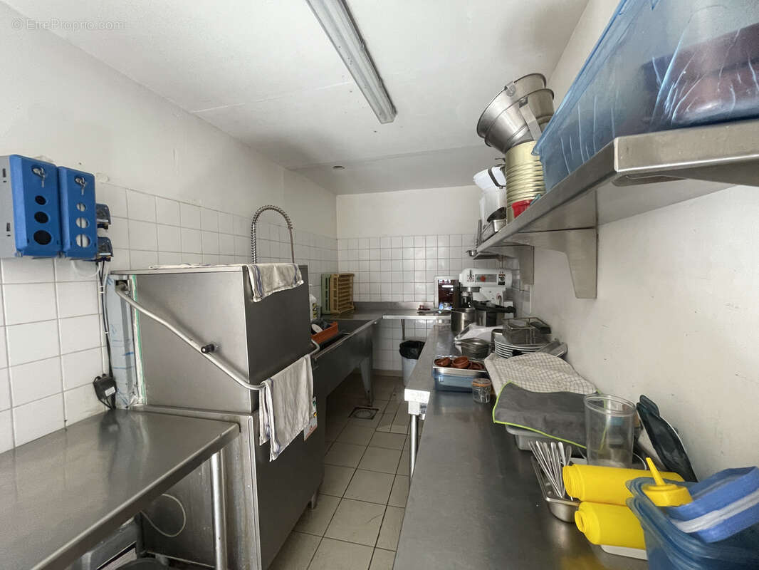 Commerce à SAINT-ROME-DE-TARN