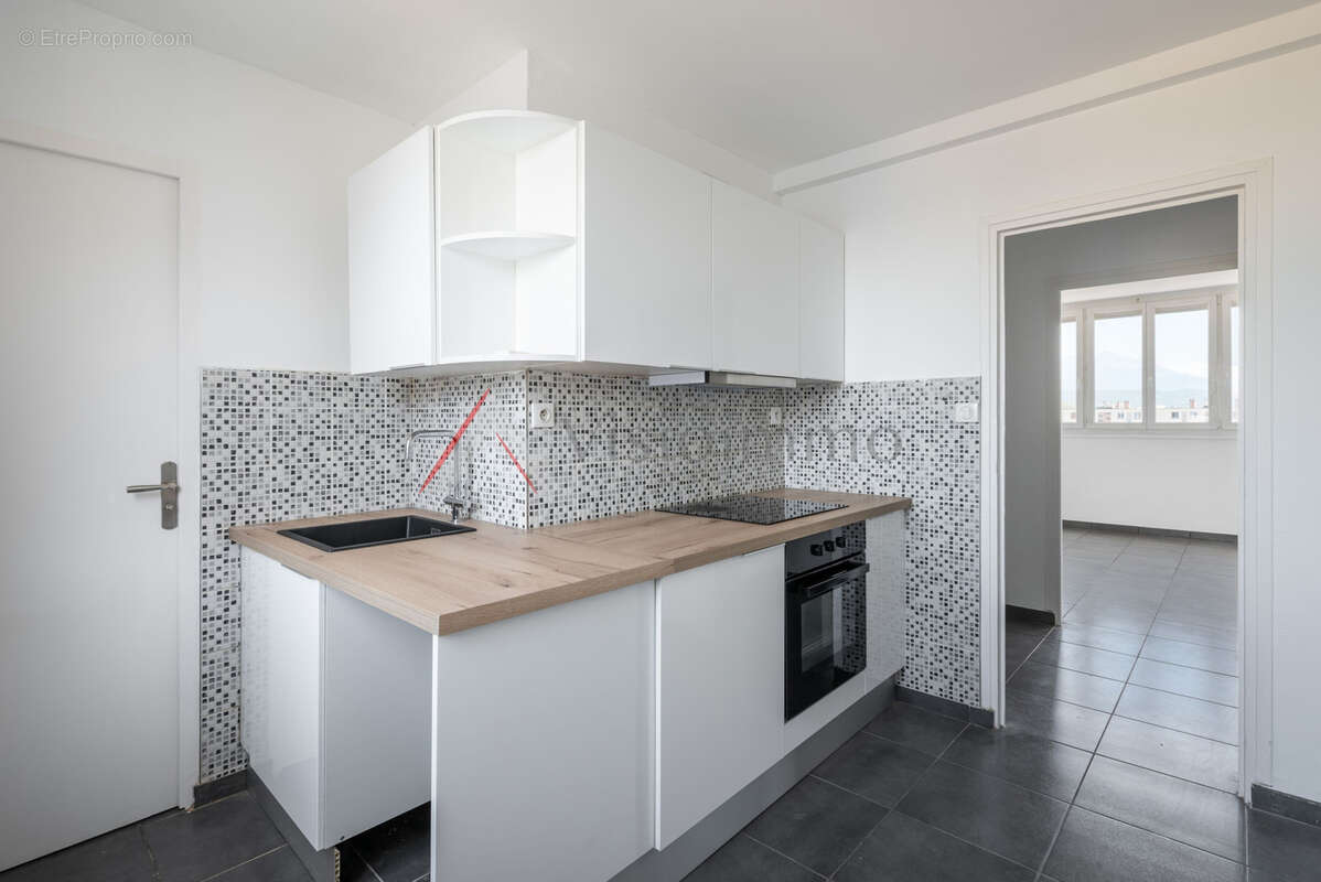 Appartement à FONTAINE