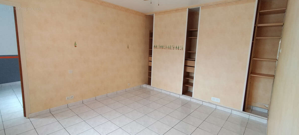 Maison à LE PUISET-DORE