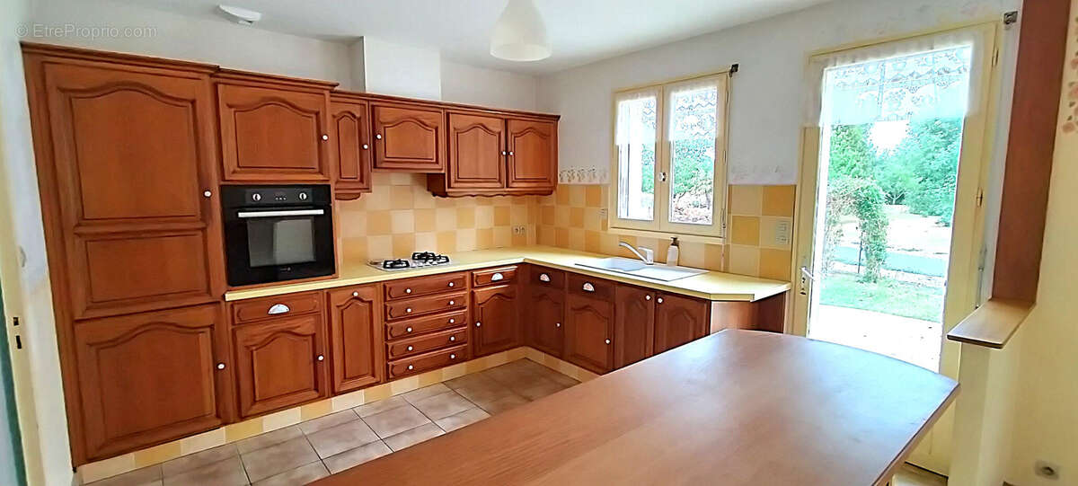 Maison à LE PUISET-DORE