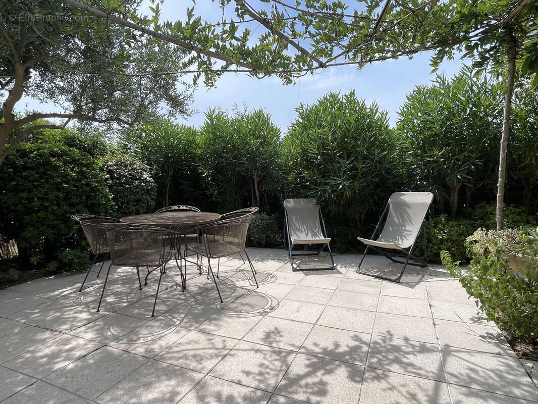 Appartement à BORMES-LES-MIMOSAS