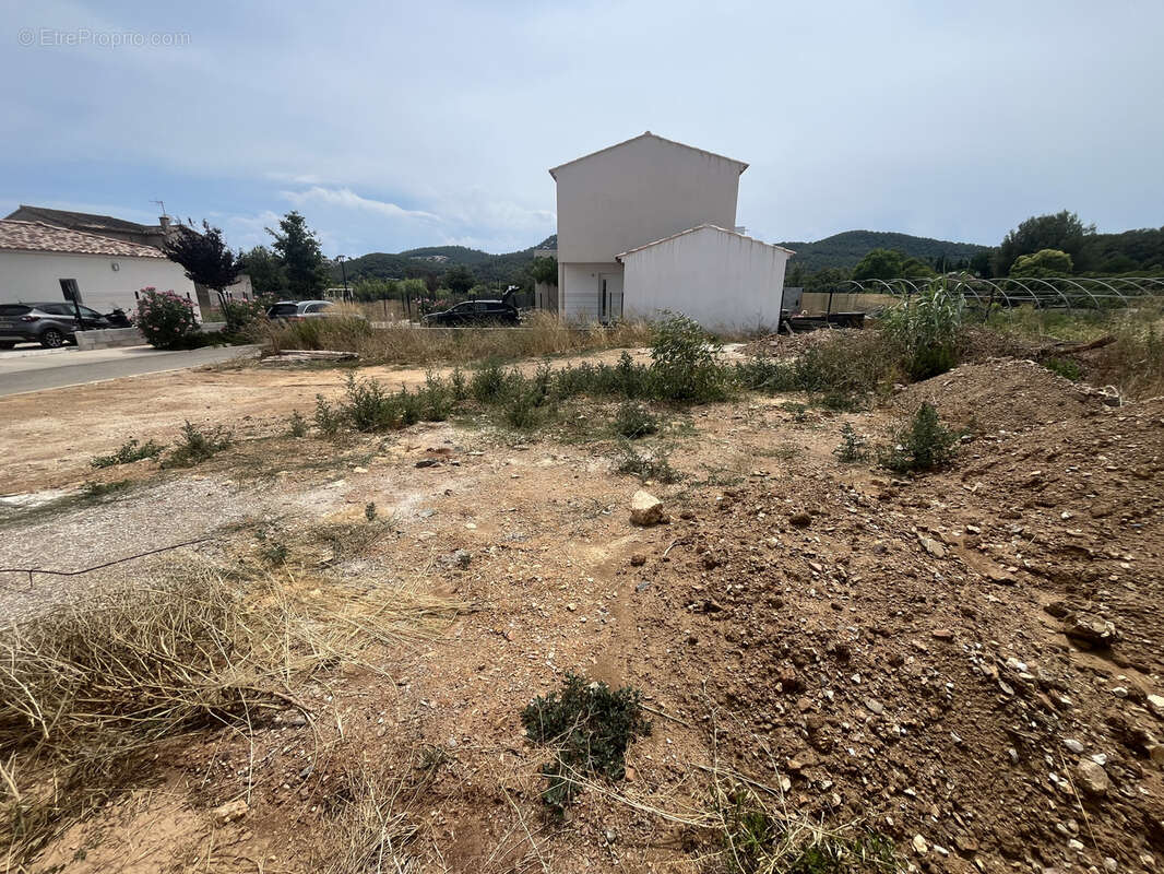 Terrain à HYERES