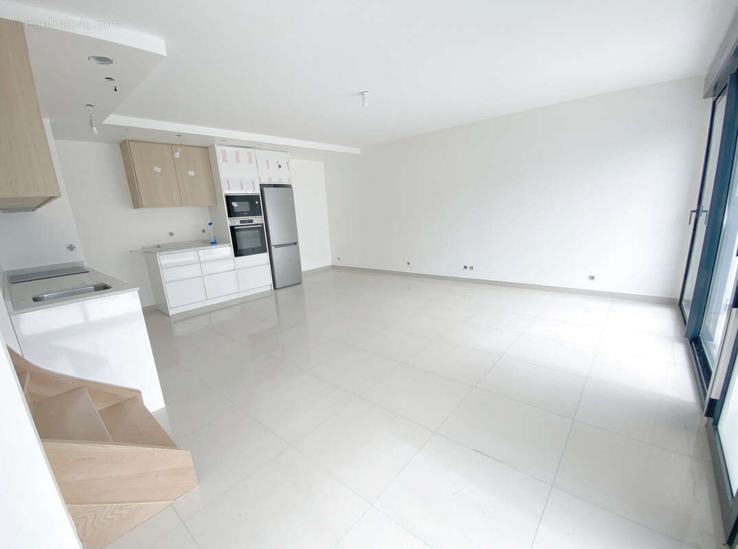 Maison à SAINT-MAUR-DES-FOSSES