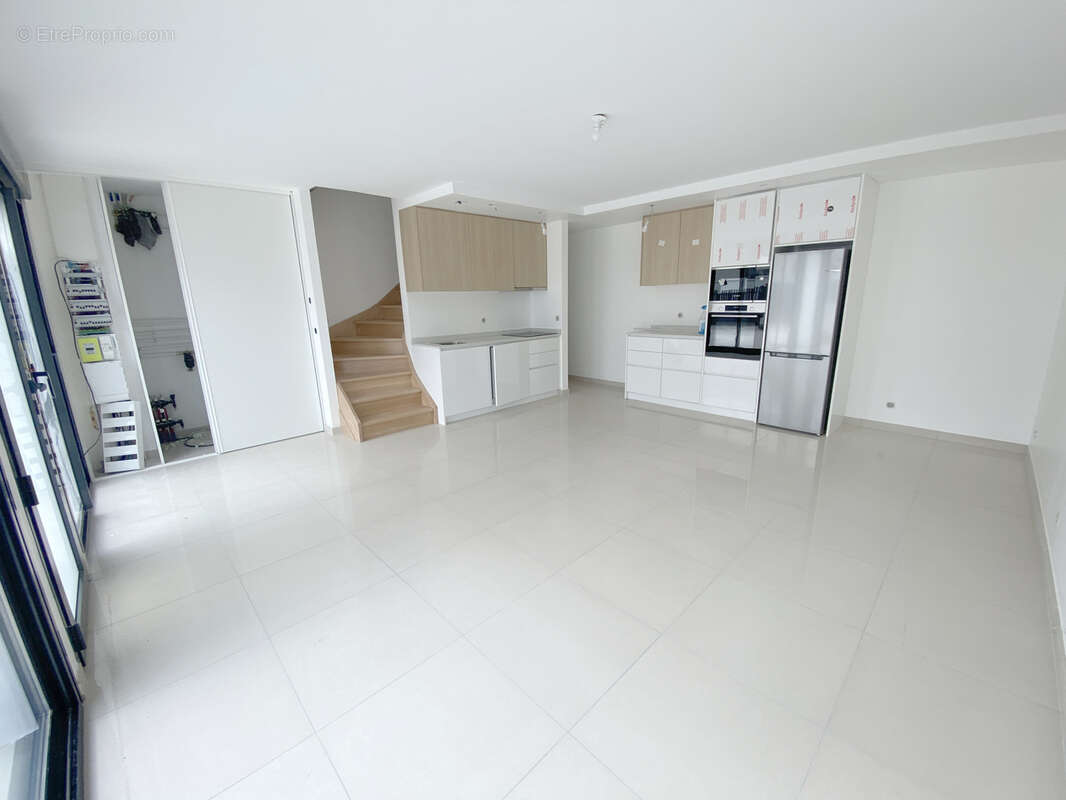 Maison à SAINT-MAUR-DES-FOSSES