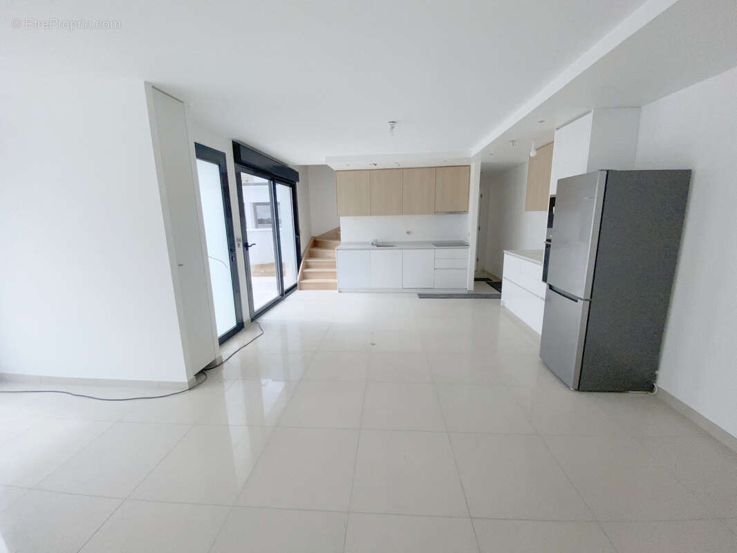 Maison à SAINT-MAUR-DES-FOSSES