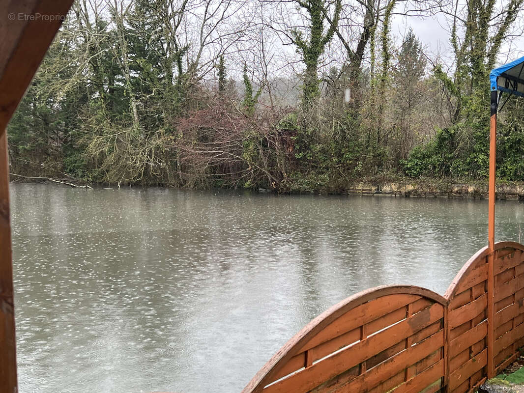 Autre à COULANGES-LES-NEVERS