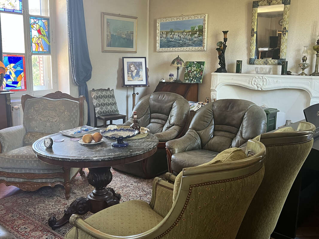 Autre à COULANGES-LES-NEVERS