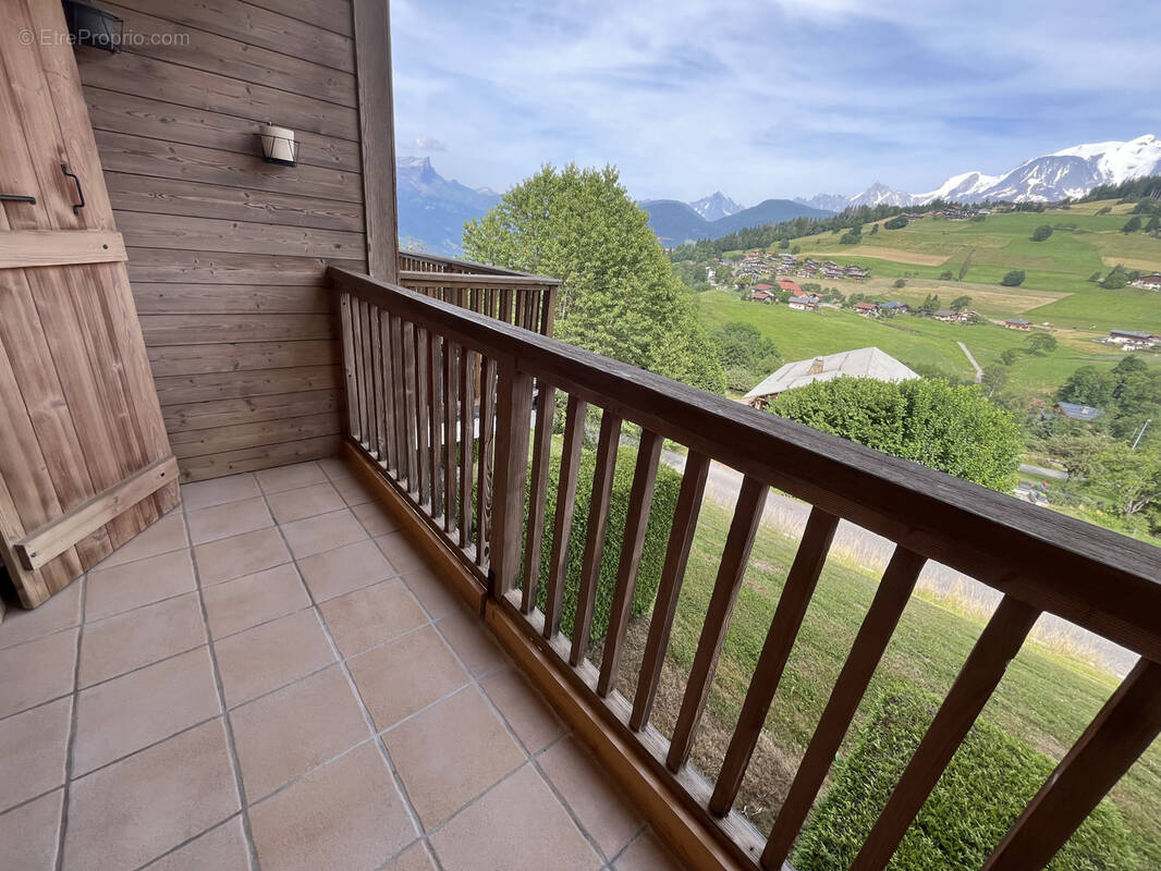 Appartement à COMBLOUX