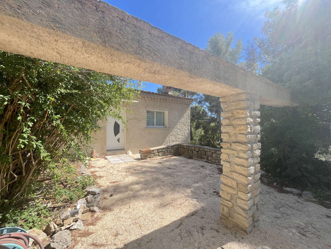 Maison à LA CADIERE-D&#039;AZUR