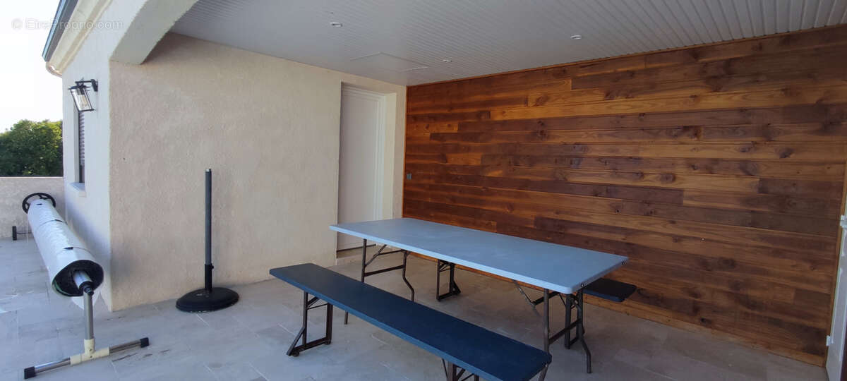 Maison à MONTAIGU-DE-QUERCY