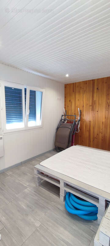 Maison à MONTAIGU-DE-QUERCY