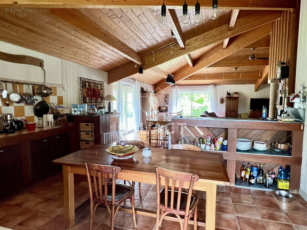 Maison à SAINT-LEON