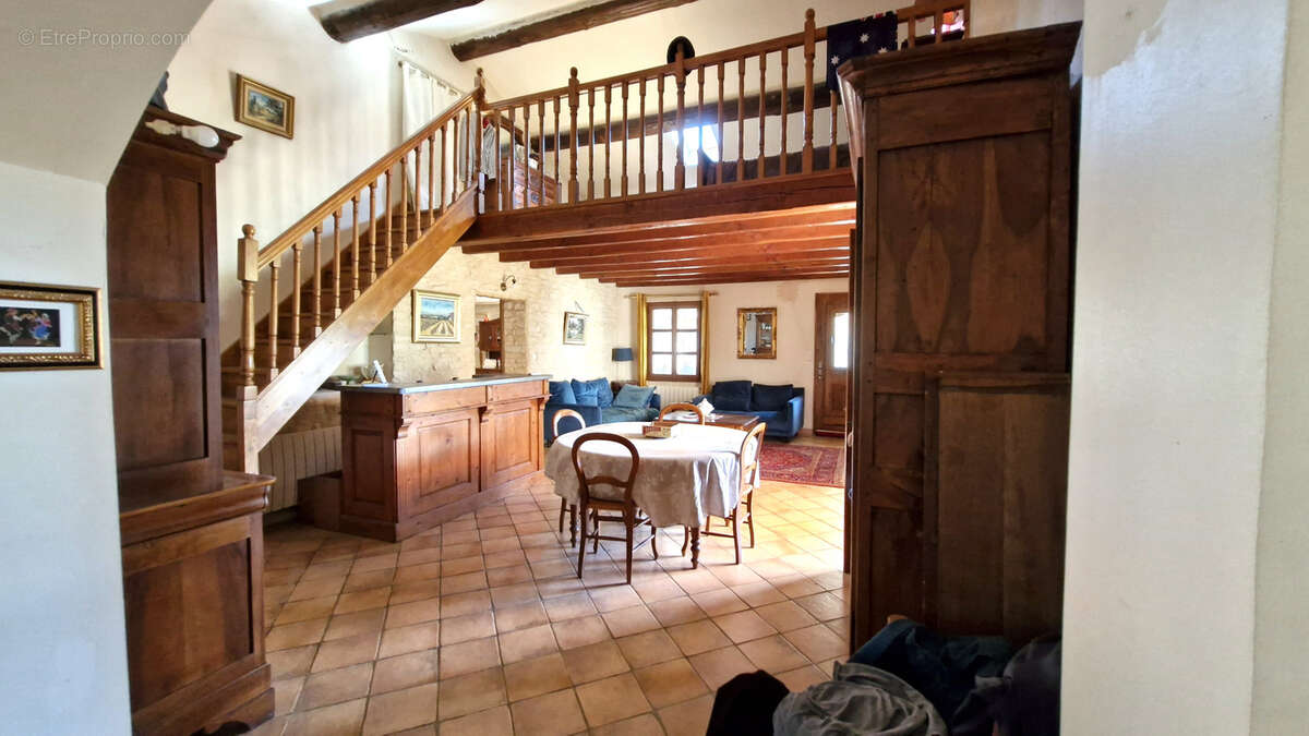 Maison à CAUMONT-SUR-DURANCE